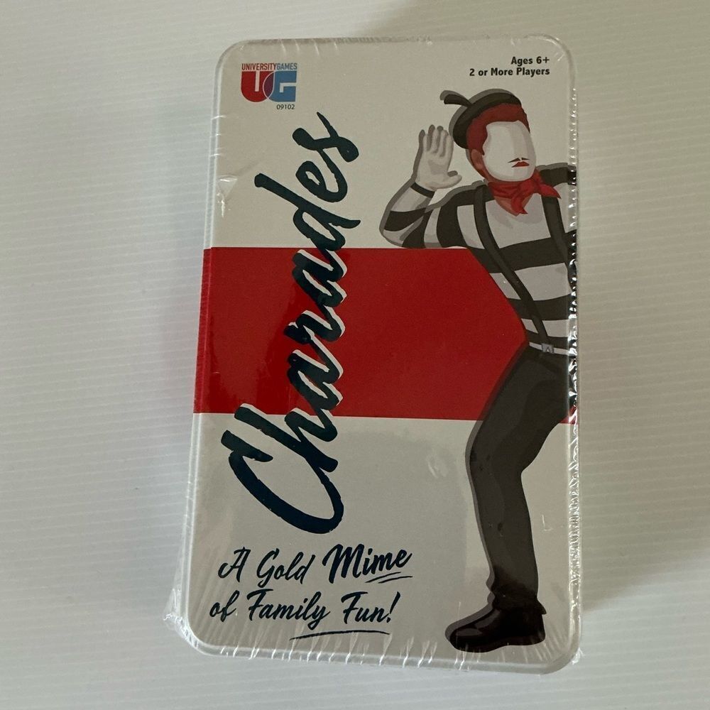 Charades family game NWT